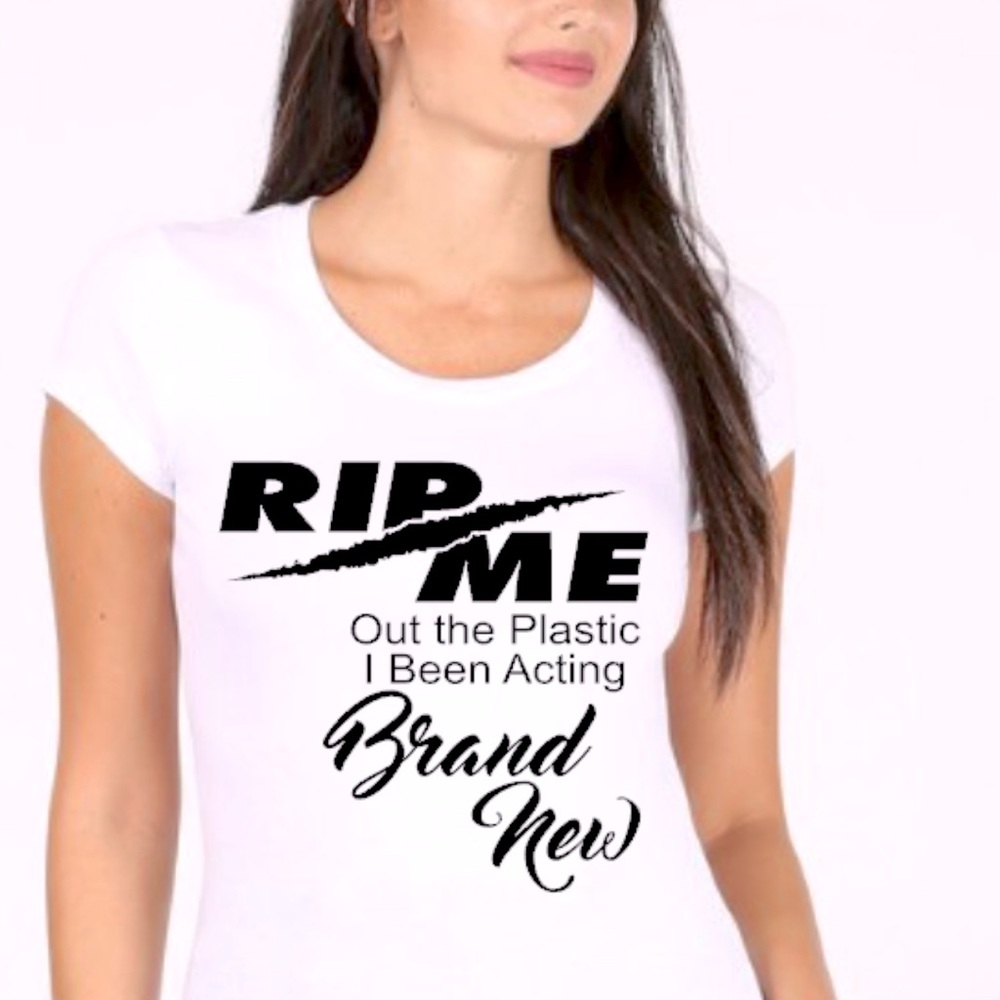 RIP ME OUT THE CLOSET TEE